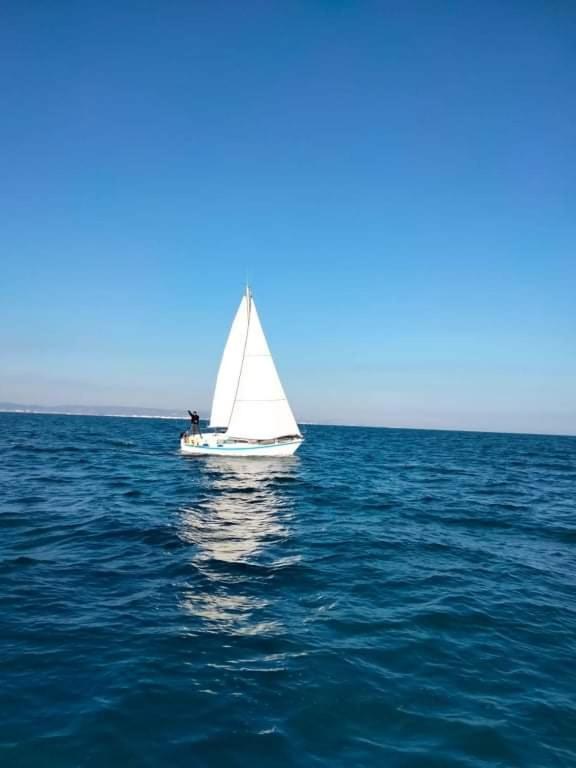 Botel Le Nid Marin,Un Voilier Pour Deux Sete Vieux Port Sete
